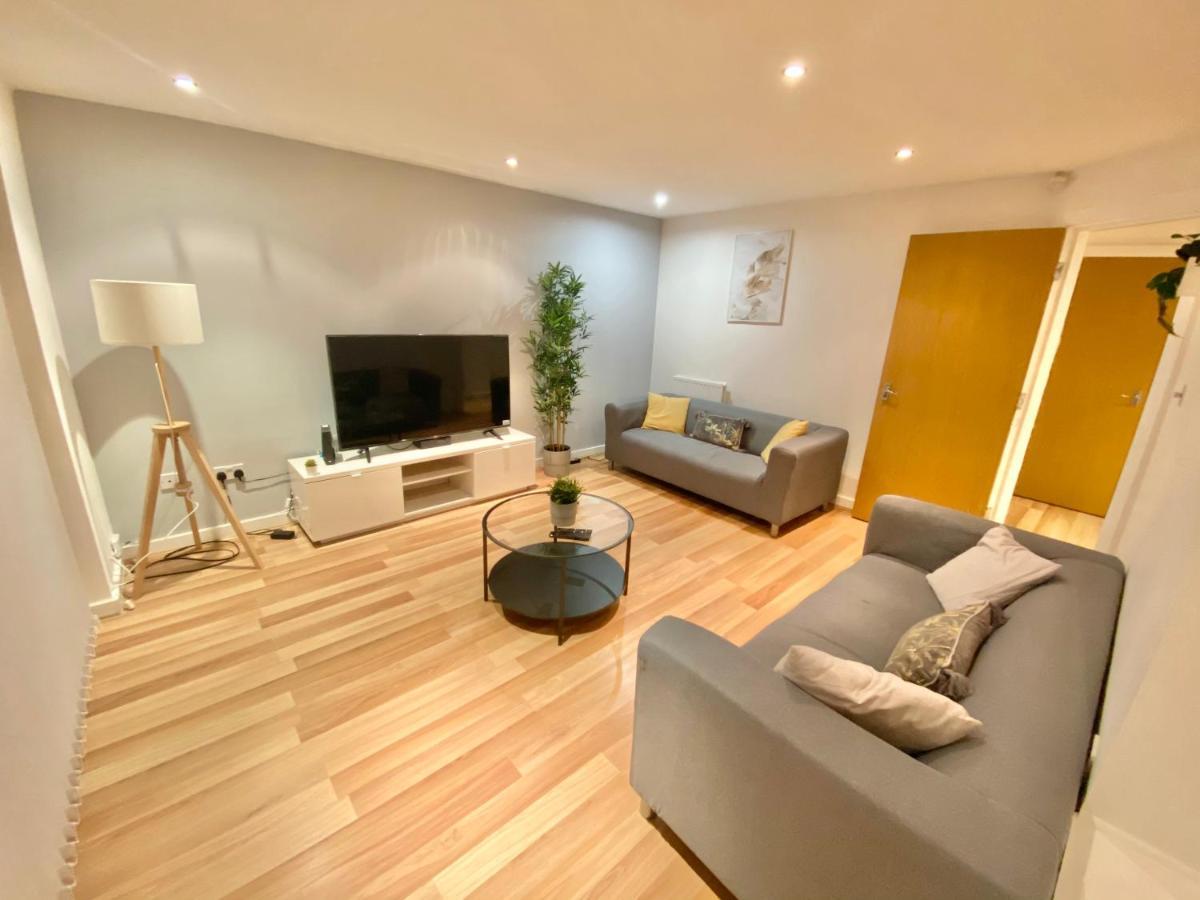 Large 5-Bed City Centre Townhouse With Secure Parking Manchester Exterior foto
